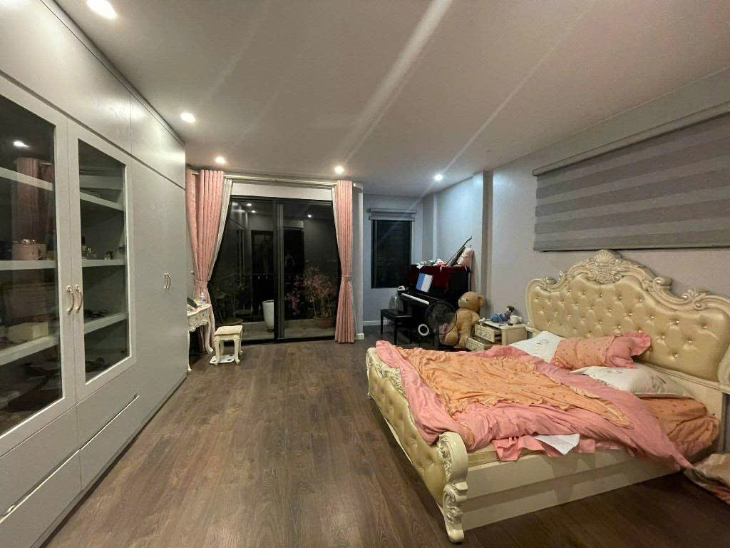 NHÀ DÂN XÂY Ô TÔ ĐỖ 20M - PHÁO ĐÀI LÁNG ĐỐNG ĐA - VỊ TRÍ ĐẮC ĐỊA - LÔ GÓC - MẶT TIỀN RỘNG